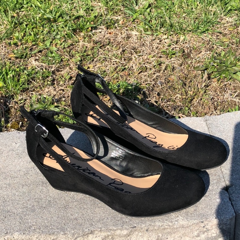 Women pumps size 11